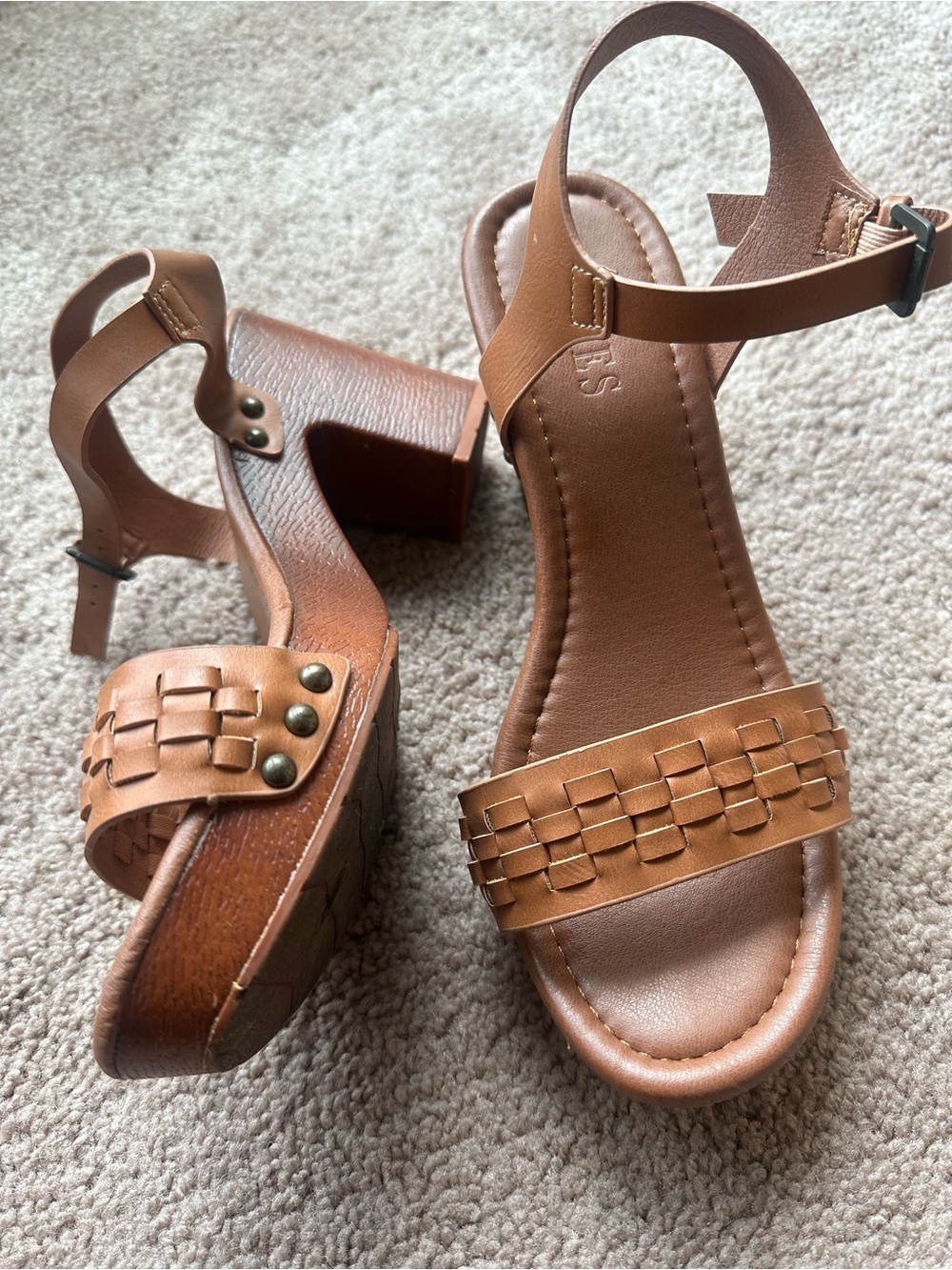 Dunes Sealy Sandals in Caramel 8 - Picture 5 of 10